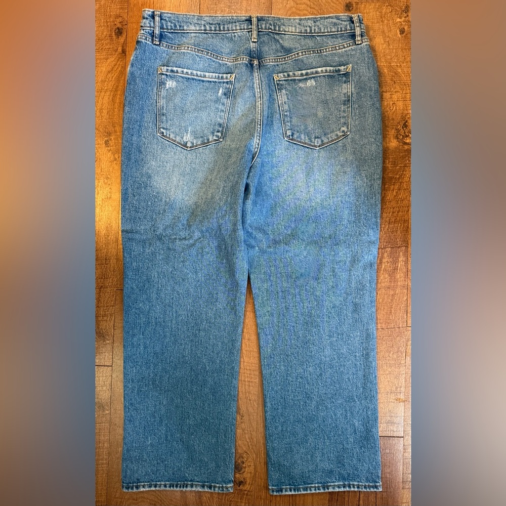 a.n.a Women's Highest Rise Vintage Distressed Straight Jeans Size 14 - Picture 3 of 3